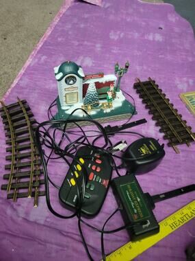 New Bright Holiday Express Train TRACK CLIP / TRANSFORMER / CONTROLLER 4 Track
